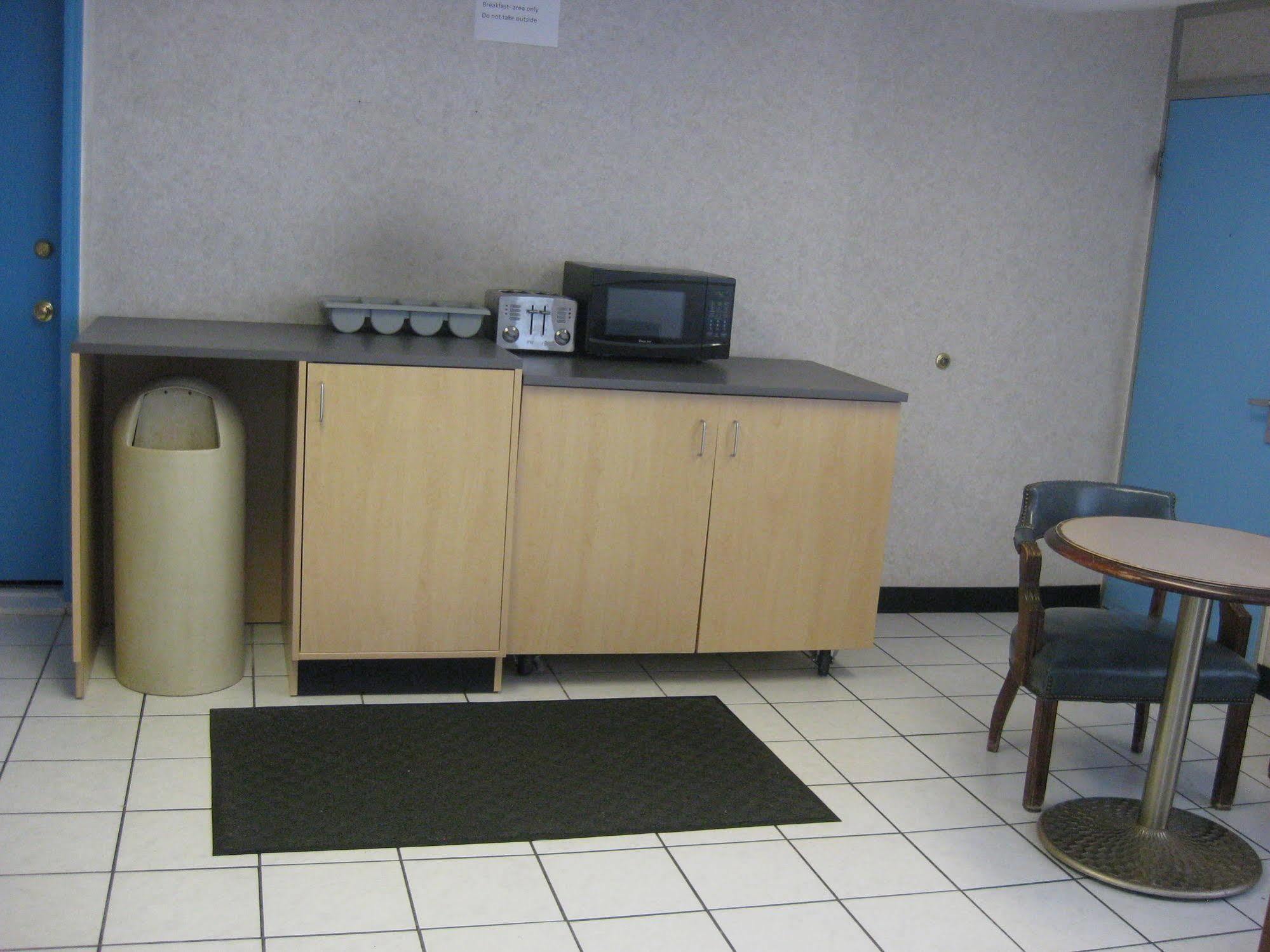 Regency Inn Of Naperville Dış mekan fotoğraf