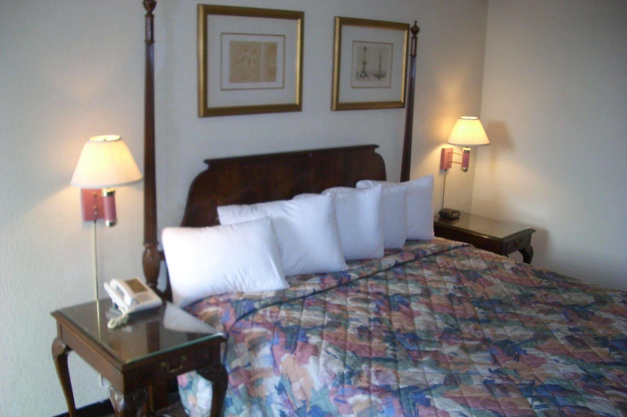 Regency Inn Of Naperville Dış mekan fotoğraf